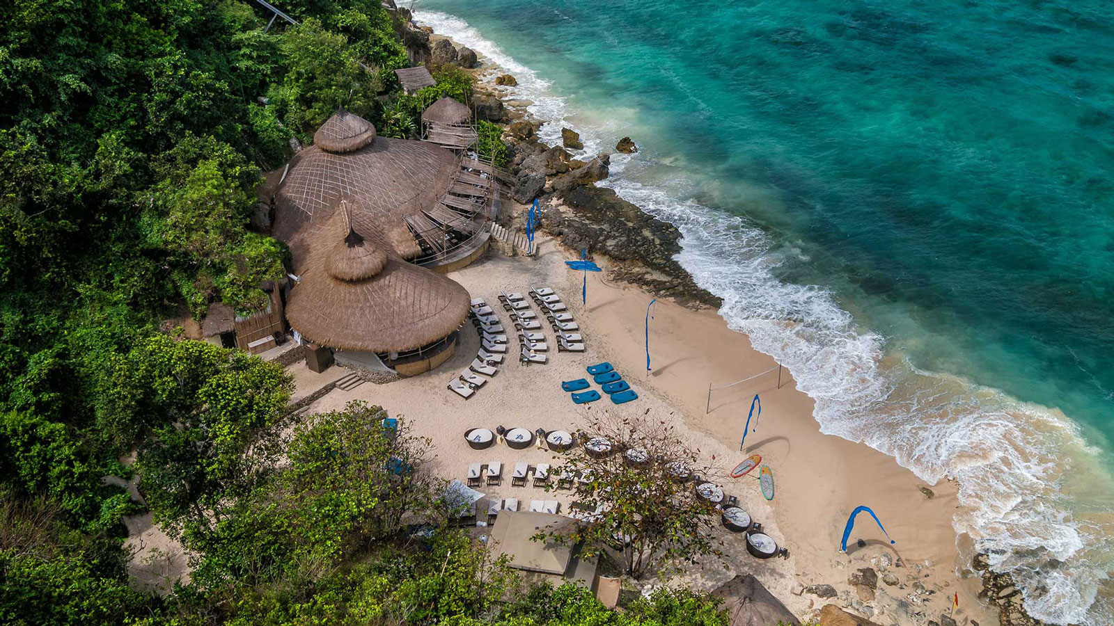 Karma Beach Bali - Pantai Private, Indah, & Harga Tiket Masuk