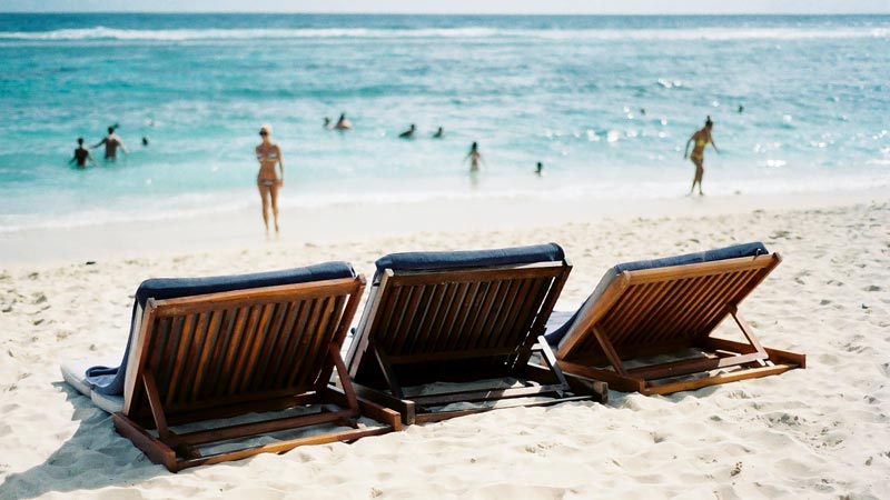 Pantai Tempat Bule Memakai Bikini Di Bali