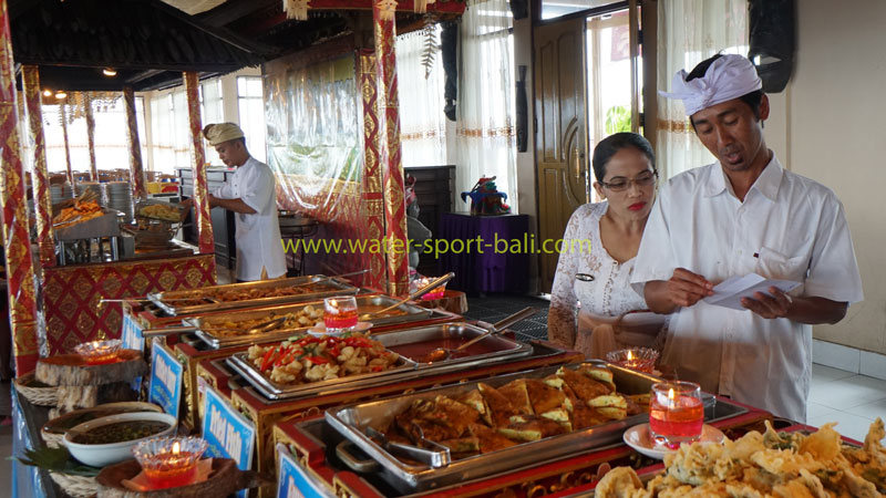 Pelayanan Tempat Makan Grand Puncak Sari