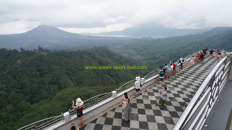 Pemandangan Gunung Batur Dari Restoran Di Kintamani