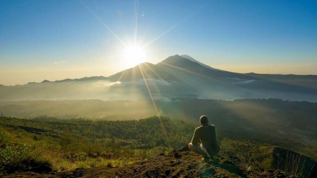 Pemandangan Gunung Batur Kintamani Bali Menjelang Sunrise