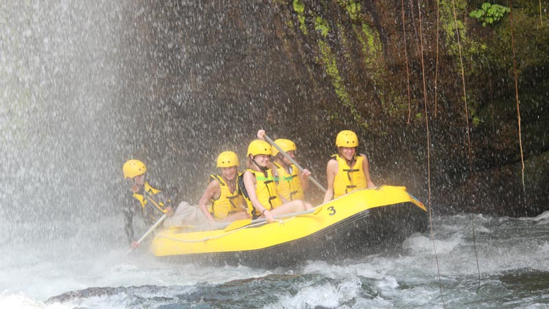 Apakah Aman Ikut Bali Rafting Adventure Saat Hujan