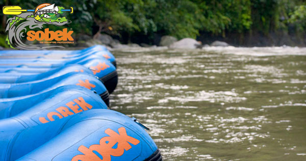 Perahu Karet Sobek Rafting Ubud Bali