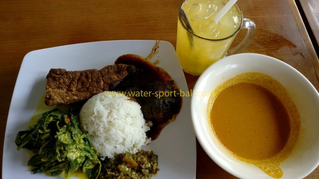 Menu Makanan Halal Nasi Padang Di Bali