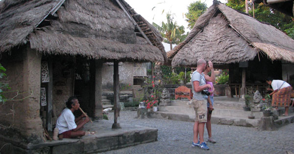 Wisata Rumah Asli Bali