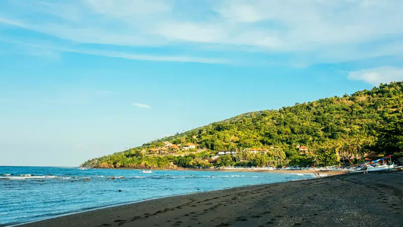 Pemandangan Pantai Amed di Karangasem, Bali