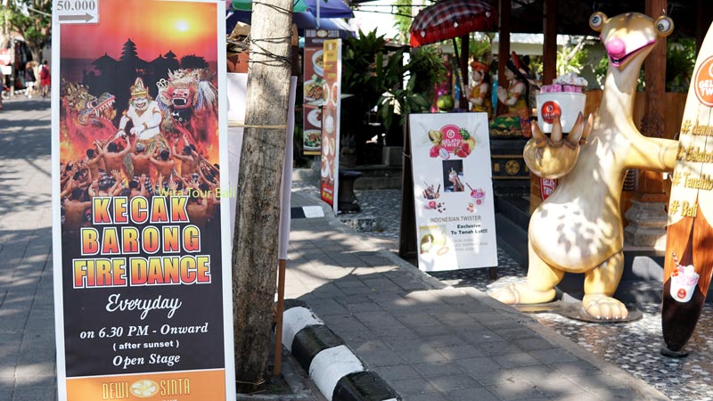 Nonton Tari Kecak Bali
