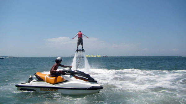 Aktivitas Flyboarding Di Bali