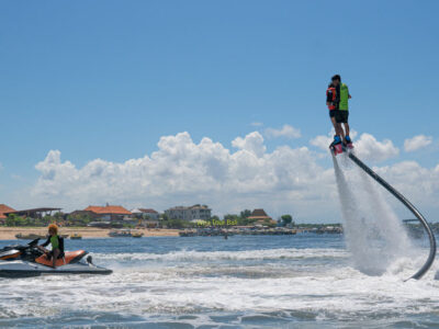 Pengalaman Bali Flyboarding Water Sports Terbaik di Pantai Tanjung Benoa