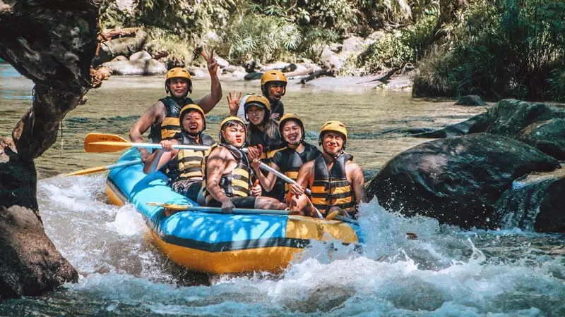 Perahu Graha Adventure Rafting Ubud di Sungai Ayung